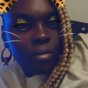 Meet your Posher, Shay